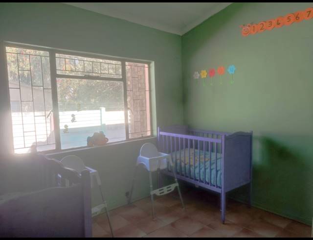 6 BEDROOM HOUSE FOR SALE IN ANNADALE